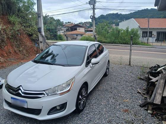 CITROËN C4 LOUNGE 1.6 EXCLUSIVE 16V TURBO GASOLINA 4P AUTOMÁTICO